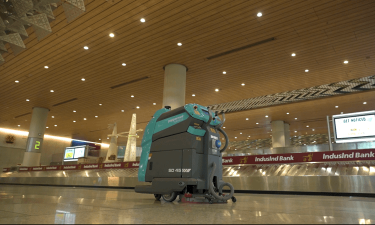 CSMIA is leveraging cutting-edge cleaning technology with autonomous Scrubber Dryer Robots, enhancing operational efficiency within the terminal.