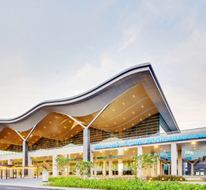 Le Thi Hong Minh, General Director of Cam Ranh International Terminal JSC (CRTC), introduces her airport and explains what makes it one of the most advanced international terminals in Vietnam.