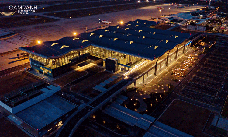 Le Thi Hong Minh, General Director of Cam Ranh International Terminal JSC (CRTC), introduces her airport and explains what makes it one of the most advanced international terminals in Vietnam.