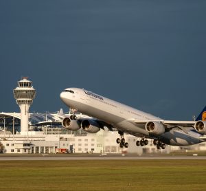 Court ruling allows third runway at Munich Airport