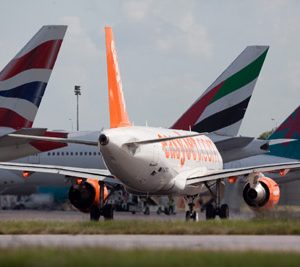 Gatwick Airport aims to become UK leading low carbon airport by 2025