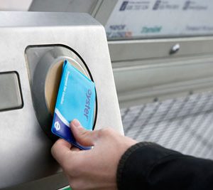 Oyster and Contactless ticketing extended to Gatwick Airport